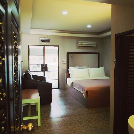 Hotel Siri Lampang Exteriér fotografie