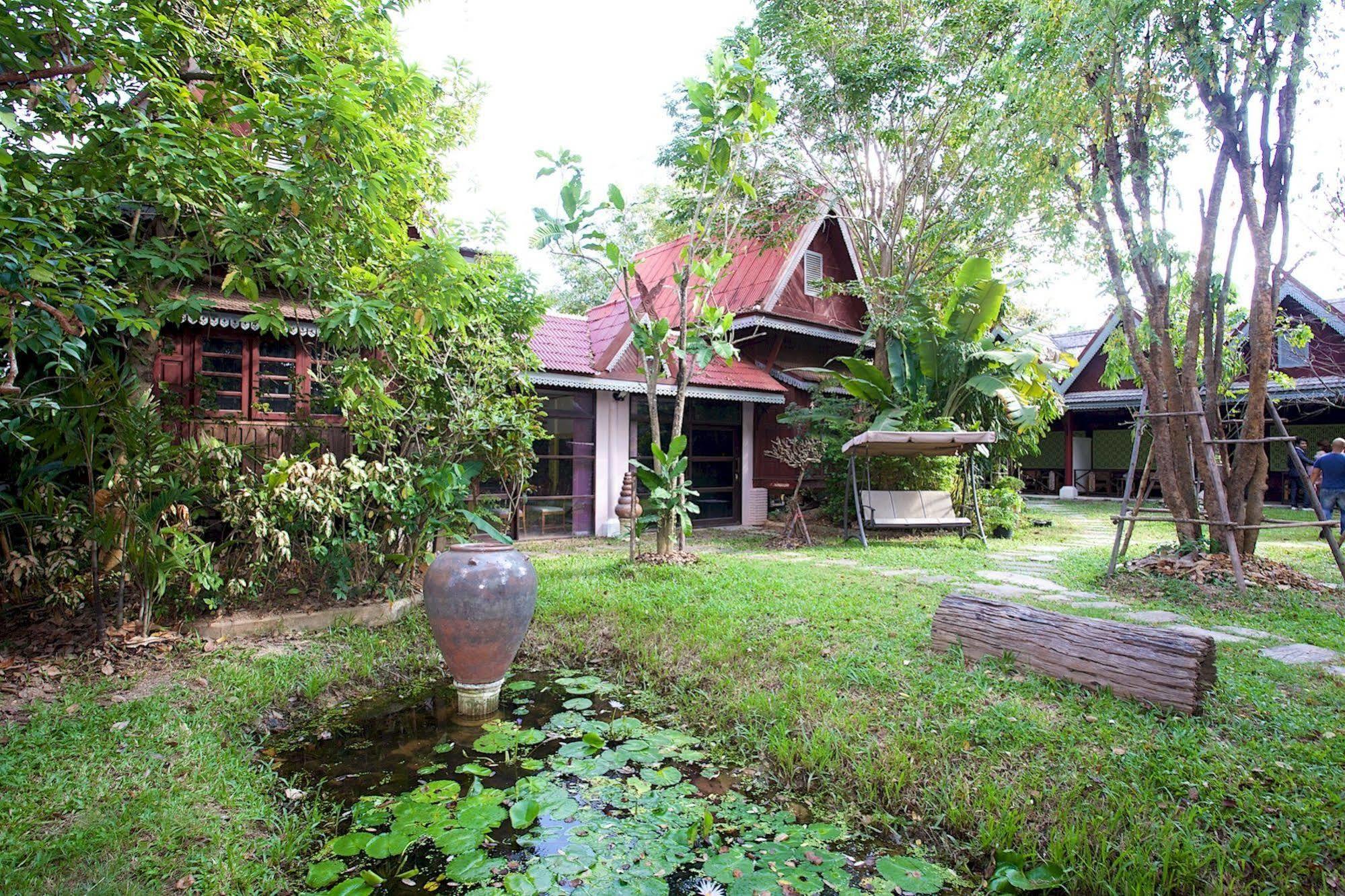 Hotel Siri Lampang Exteriér fotografie